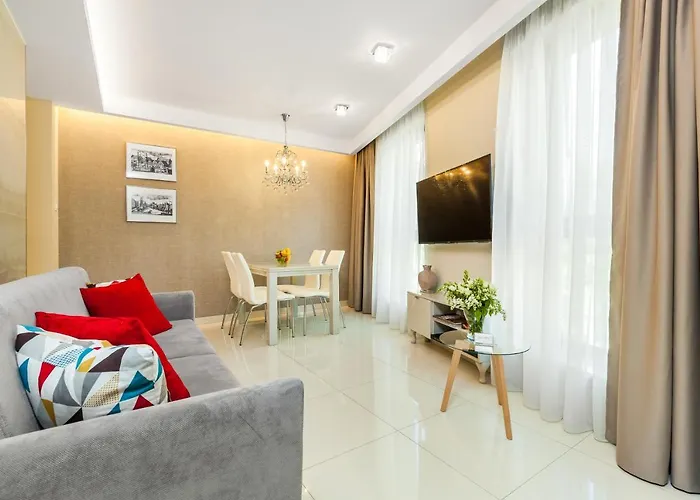 Апартаменты Happy Oldnova Deluxe 335